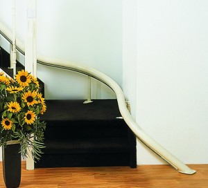 Curved stairlift tread